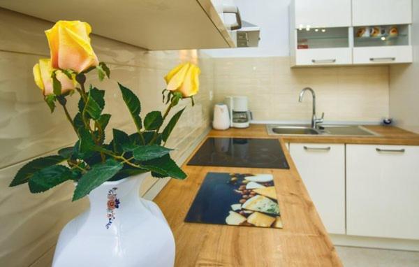 Apartman Darija 2 Подстрана Экстерьер фото