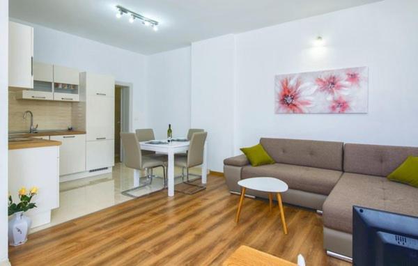 Apartman Darija 2 Подстрана Экстерьер фото